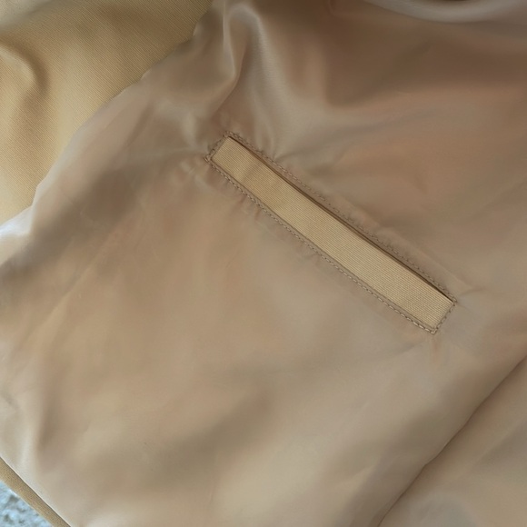 Claiborne mens wear crest polyester windbreaker for casual or formal wear - Picture 10 of 10